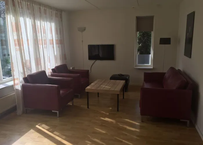 Semesterbostad Geraeumiges Mitten Im Wald By Interhome *